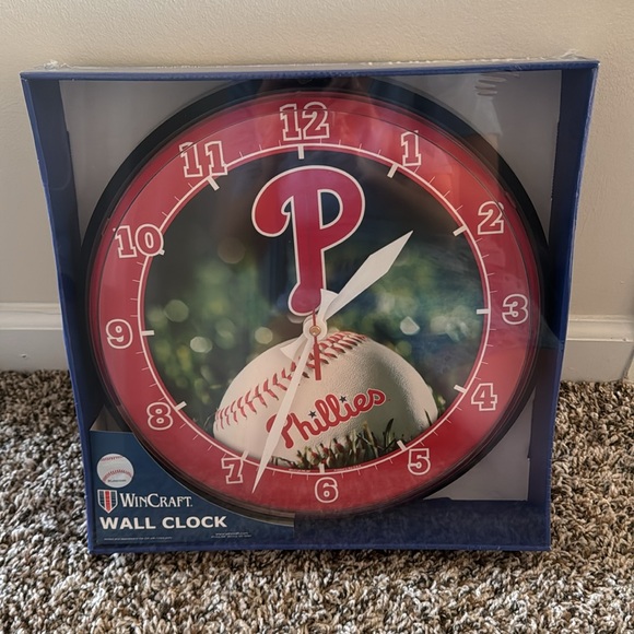 Philadelphia Phillies Round Wall Clock, 12.75-Inch WinCraft - Picture 6 of 6